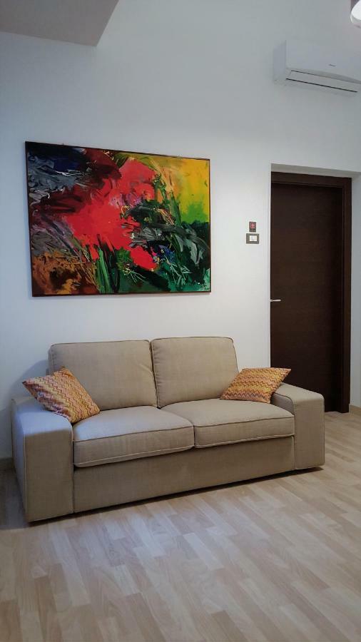 Nomapartments Il Cortile Romey ตราปานี ภายนอก รูปภาพ